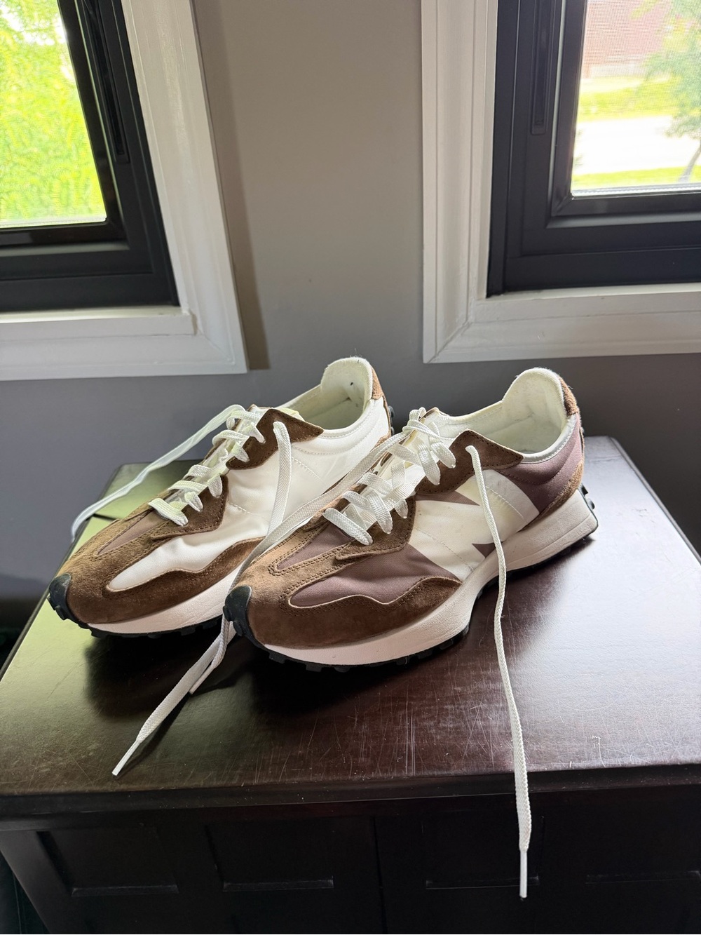 New Balance: 327 White and Brown Lace-Up Sneakers